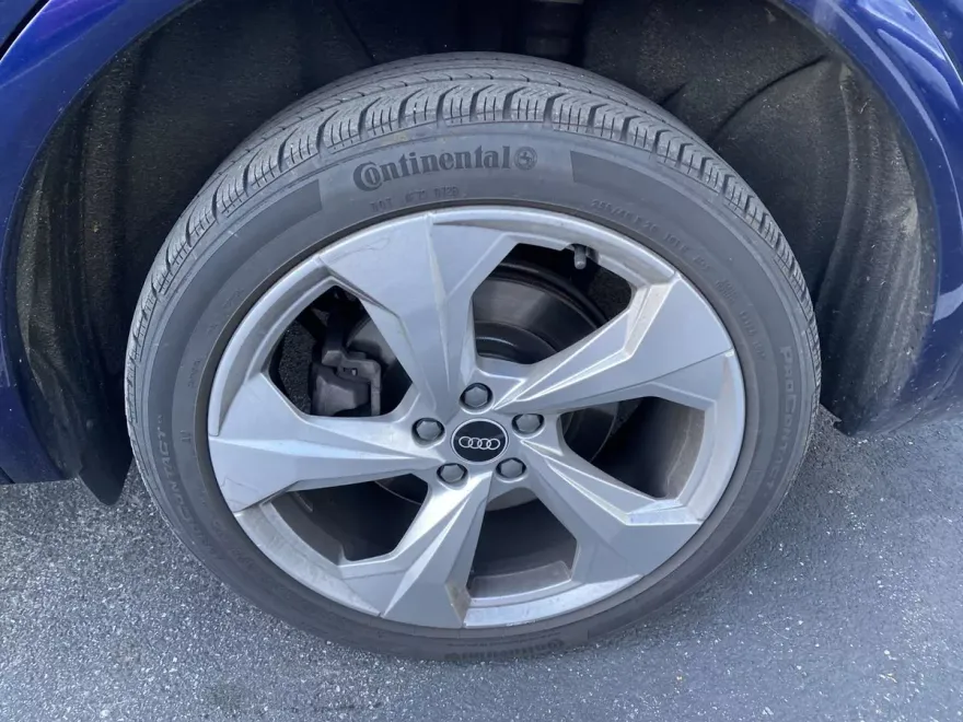 2021 Audi Q5 Premium Plus photo 1
