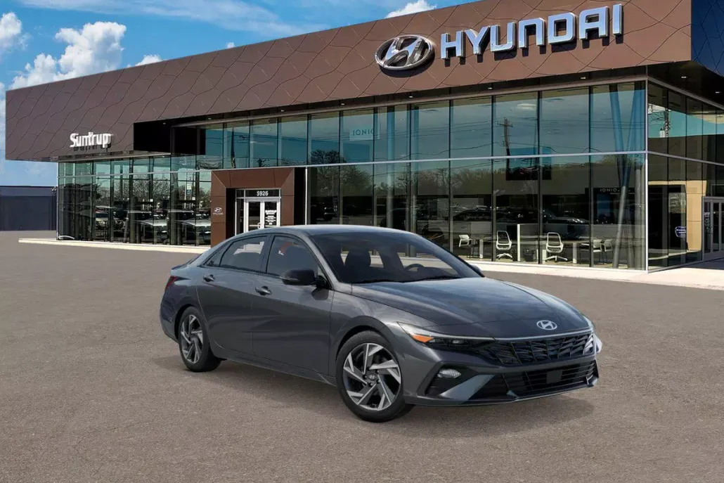 2025 Hyundai Elantra SEL Sport photo 1