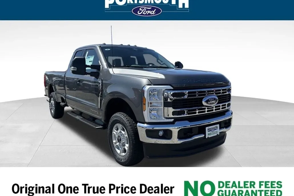 2025 Ford F-350 photo 1
