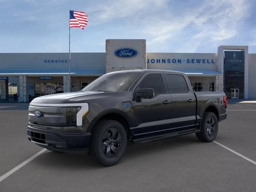 2025 Ford F-150 Lightning photo 1