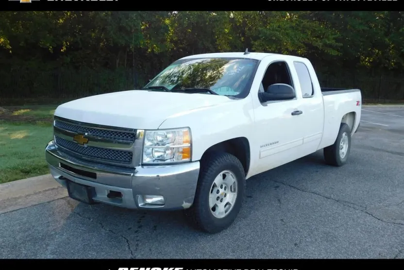 2013 Chevrolet Silverado 1500 LT photo 1