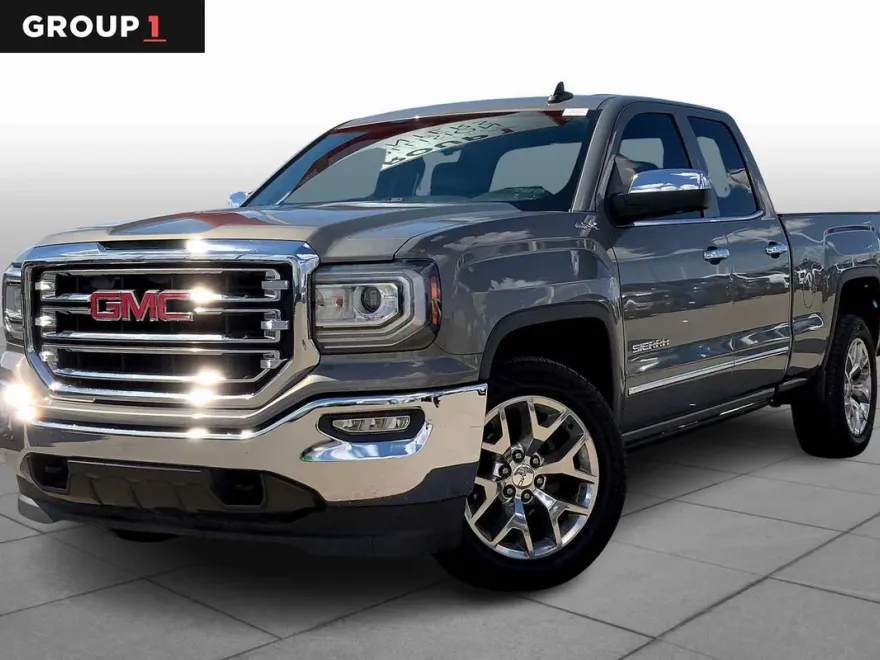 2017 Gmc Sierra 1500 SLT photo 1