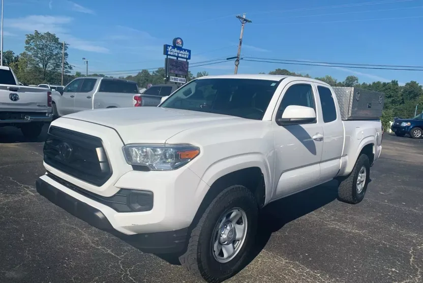 2021 Toyota Tacoma SR5 Access Cab photo 1