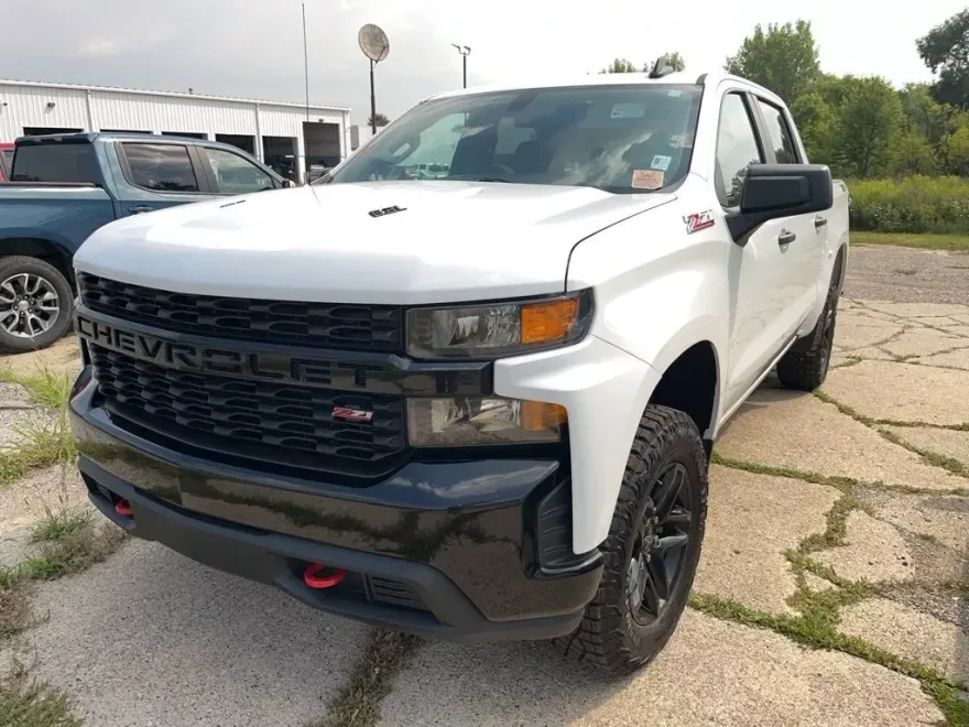 2022 Chevrolet Silverado 1500 Custom Trail Boss photo 1