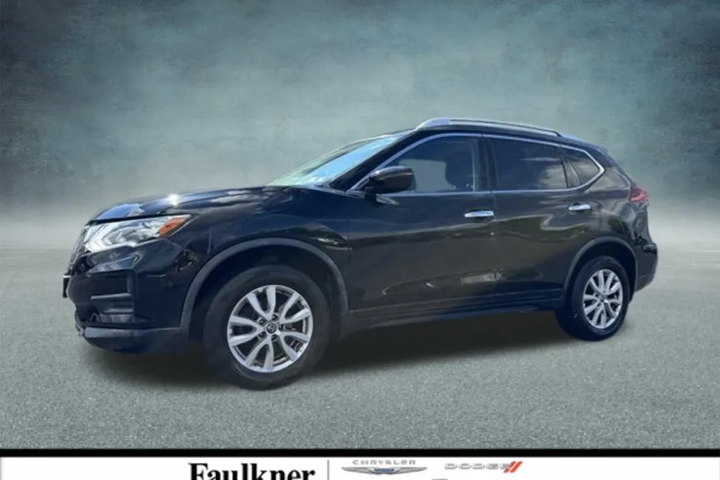 2018 Nissan Rogue AWD SV photo 1