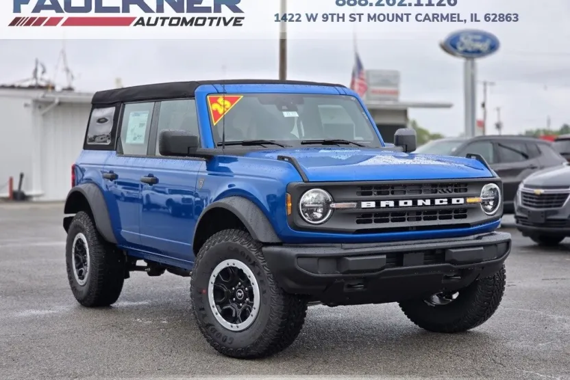 2025 Ford Bronco Base photo 1