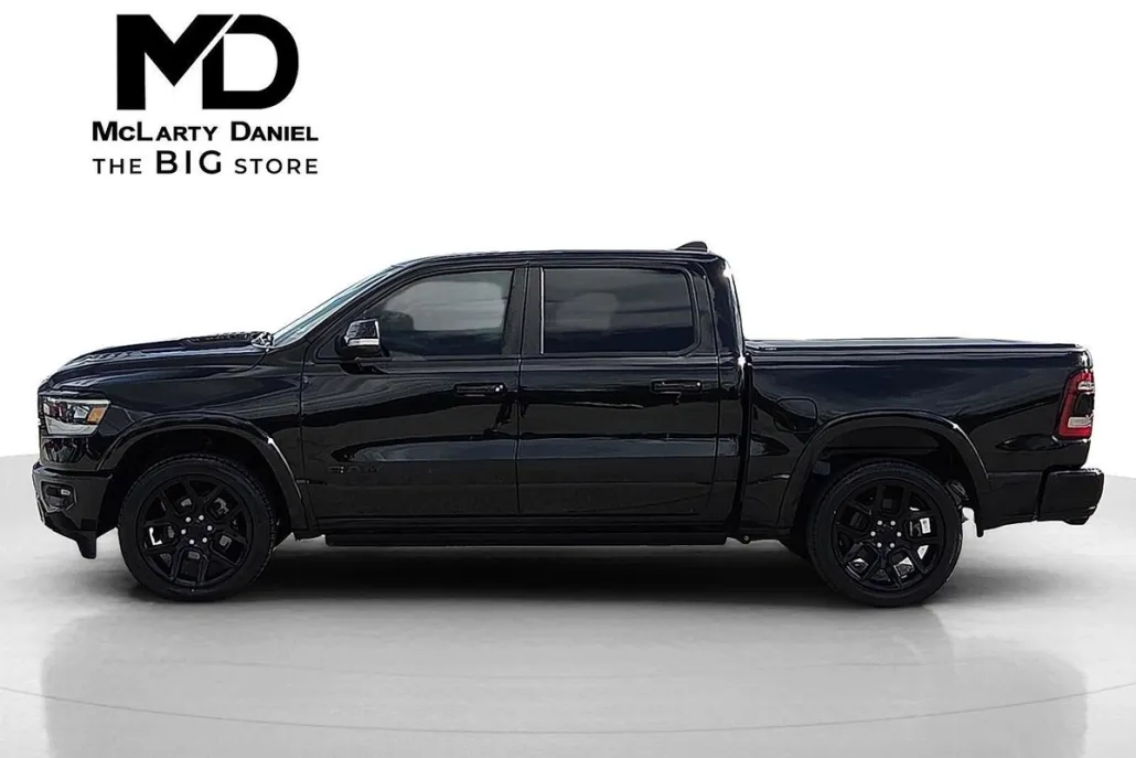 2021 Ram 1500 Laramie photo 1