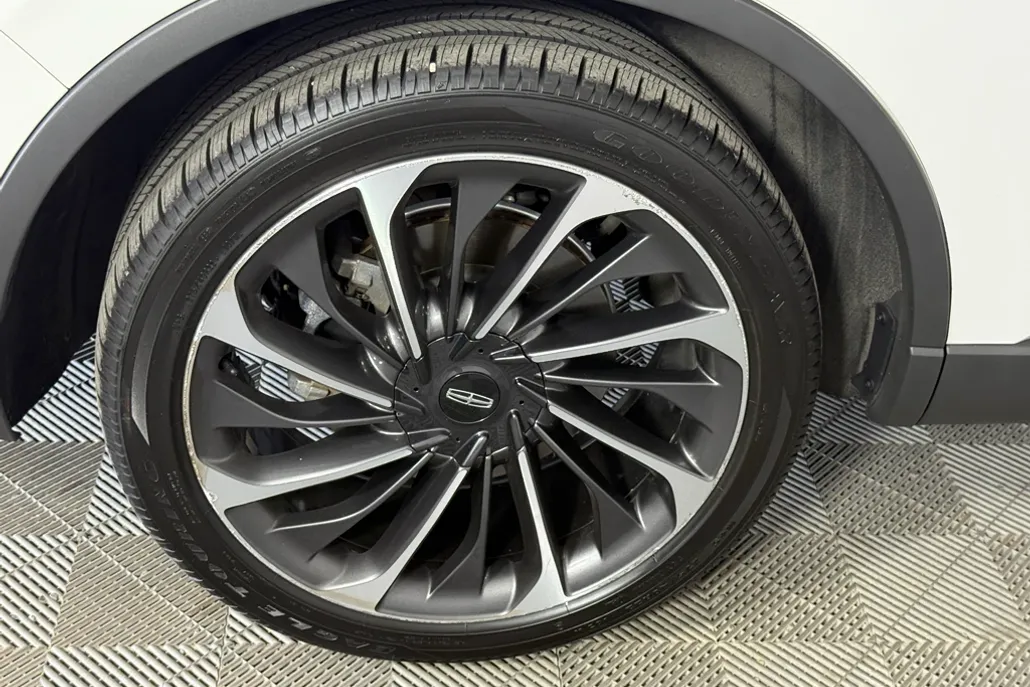 2020 Lincoln Aviator Reserve photo 1