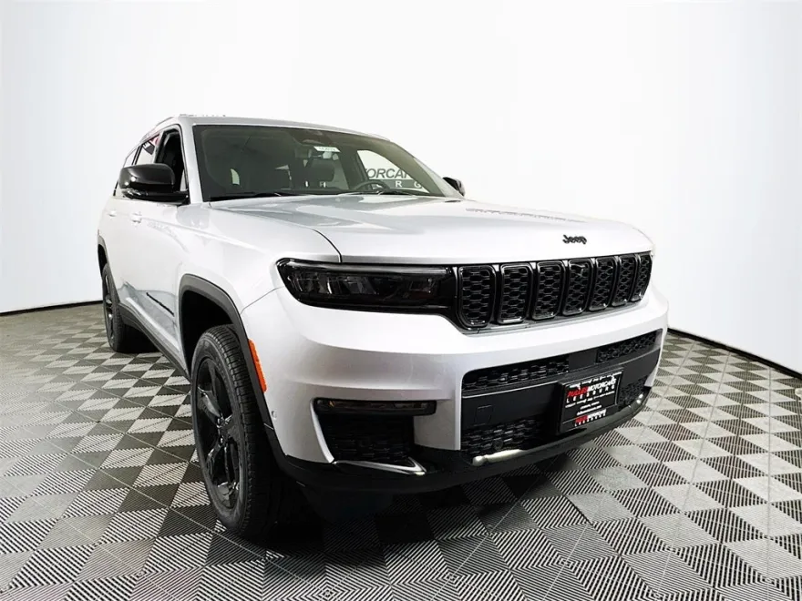2025 Jeep Grand Cherokee Limited photo 1