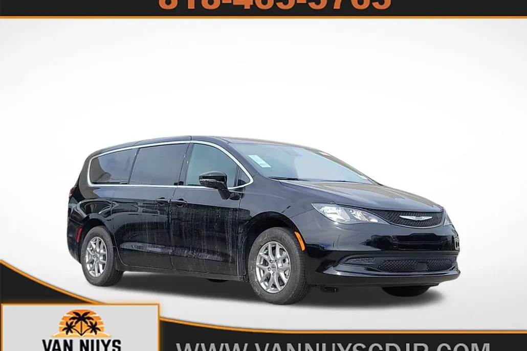 2025 Chrysler Voyager LX photo 1