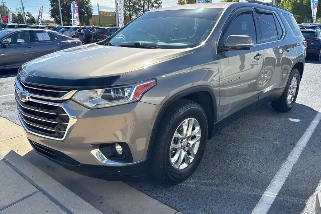 2019 Chevrolet Traverse Cloth 1LT photo 1