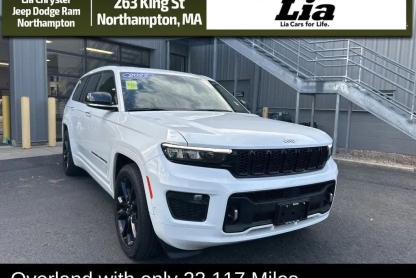 2022 Jeep Grand Cherokee Overland photo 1