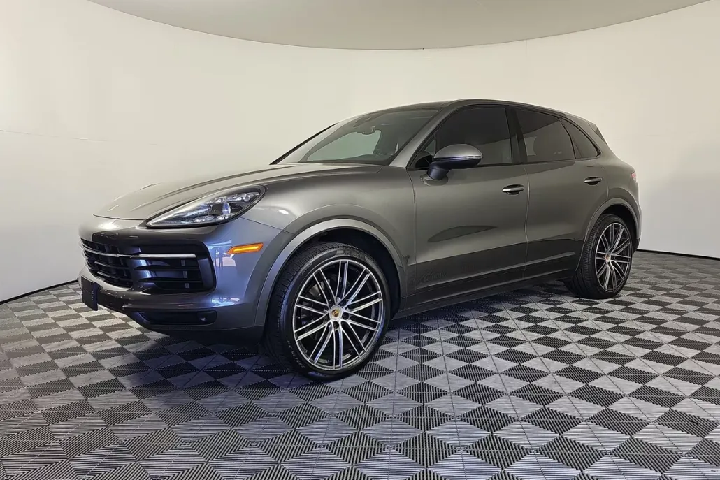 2020 Porsche Cayenne photo 1