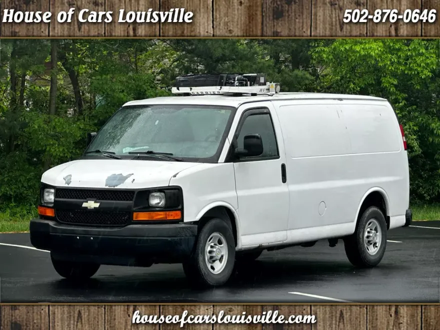 2011 Chevrolet Express 2500 Cargo photo 1