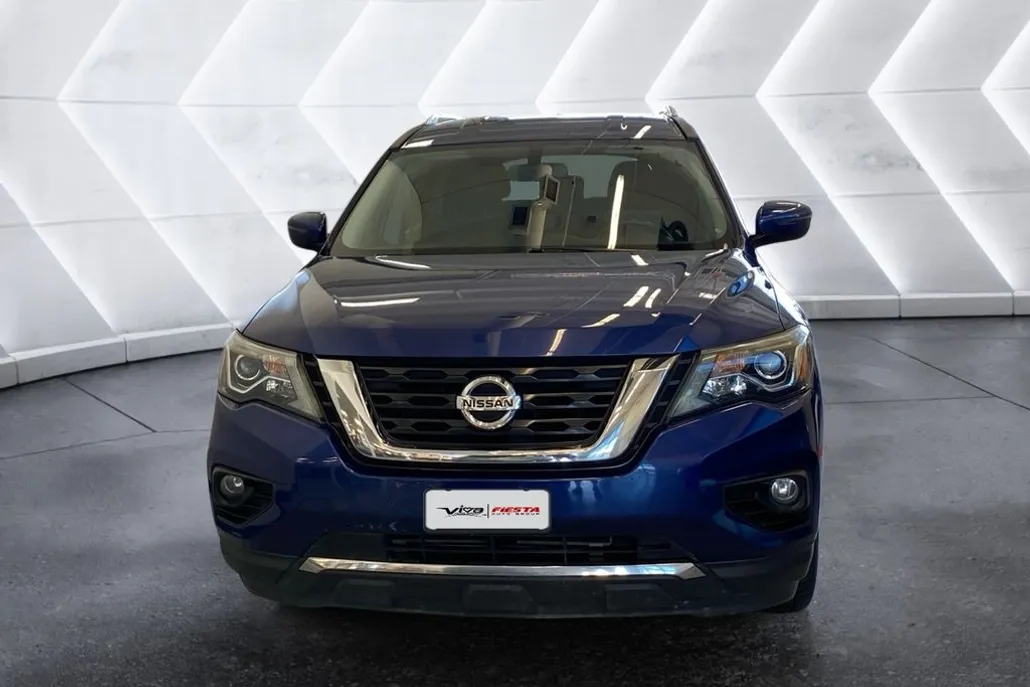 2019 Nissan Pathfinder SV photo 1