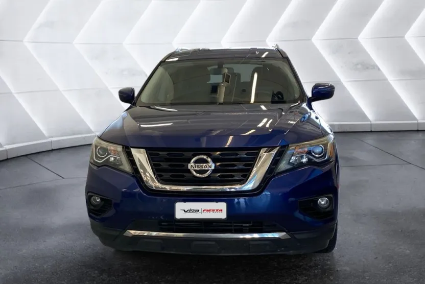2019 Nissan Pathfinder SV photo 1