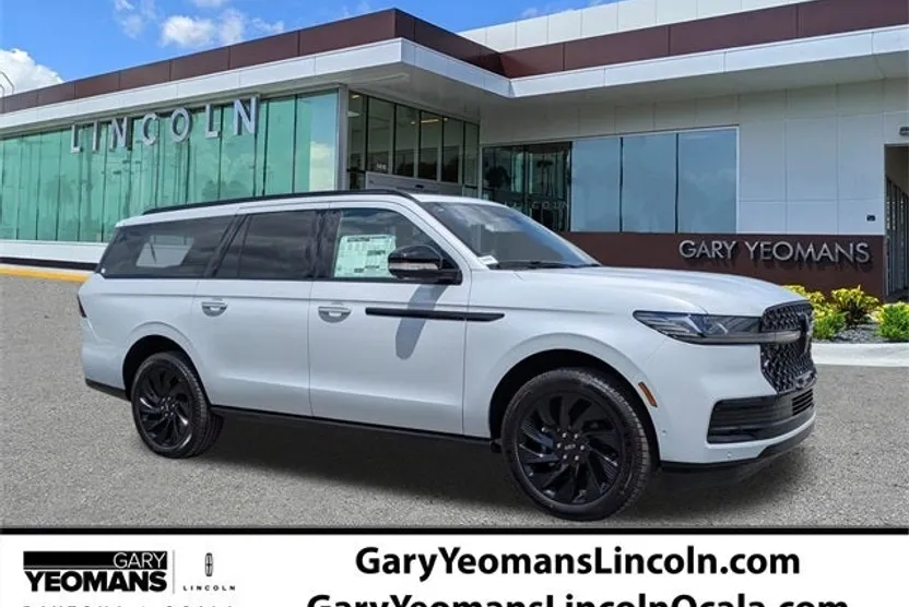 2025 Lincoln Navigator L Reserve photo 1
