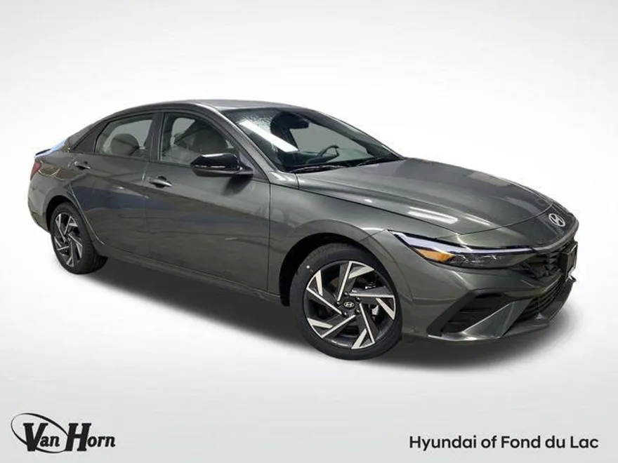 2025 Hyundai Elantra SEL Sport photo 1