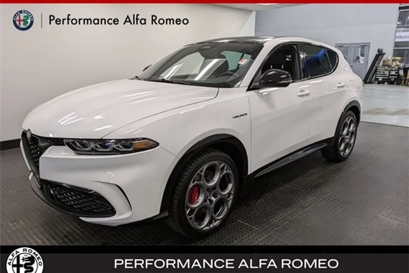 2024 Alfa Romeo Tonale Veloce photo 1