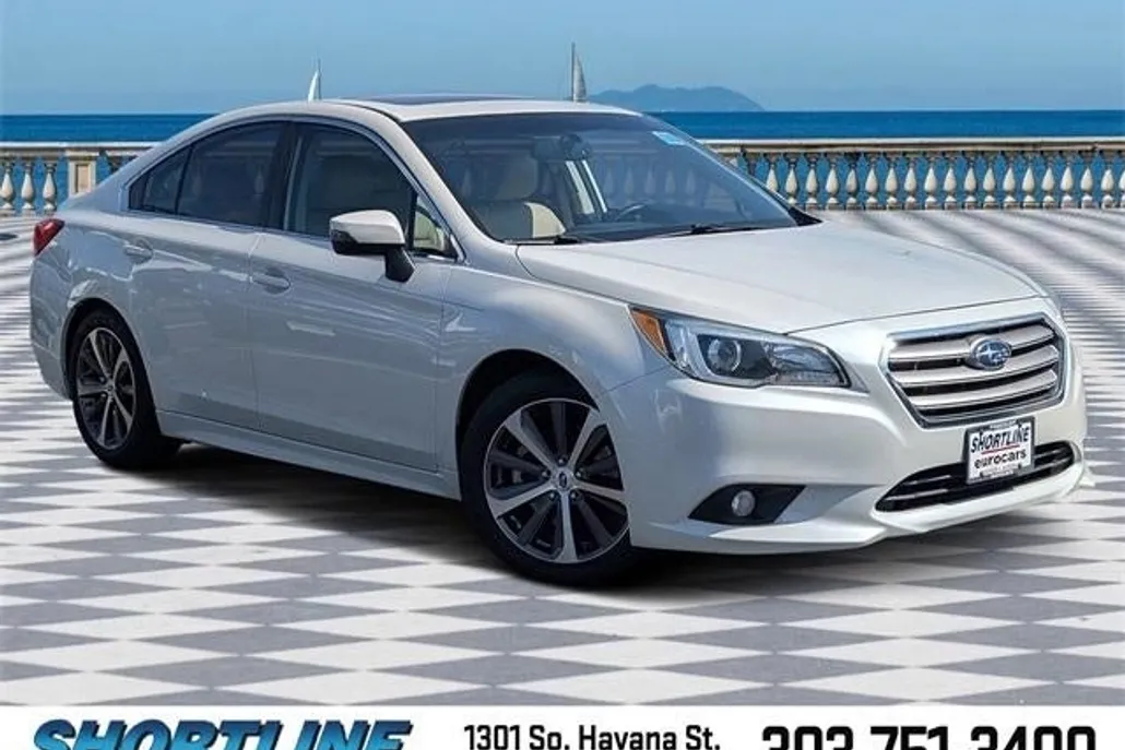 2017 Subaru Legacy 3.6R Limited photo 1
