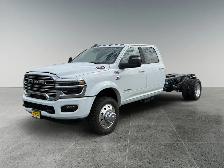 2025 Ram 5500 Tradesman photo 1