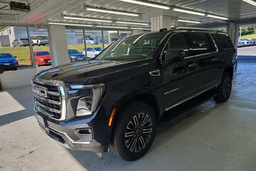 2025 Gmc Yukon XL photo 1