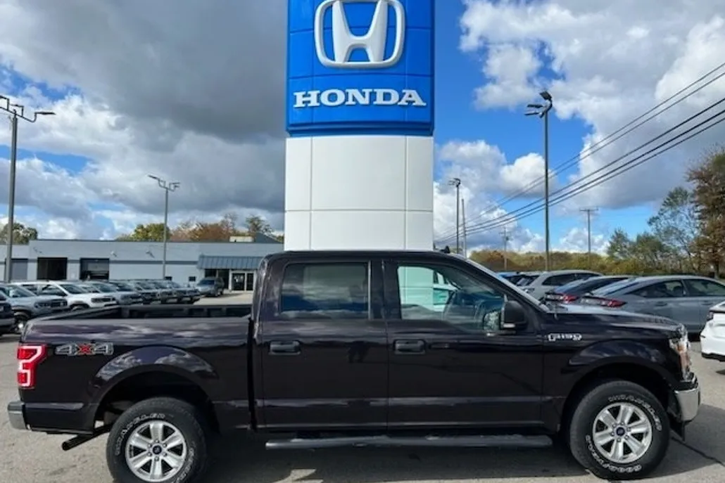 2019 Ford F-150 XLT photo 1