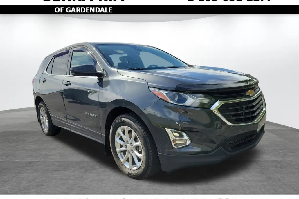 2020 Chevrolet Equinox LT photo 1