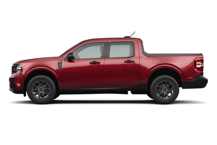 2025 Ford Maverick XLT photo 1