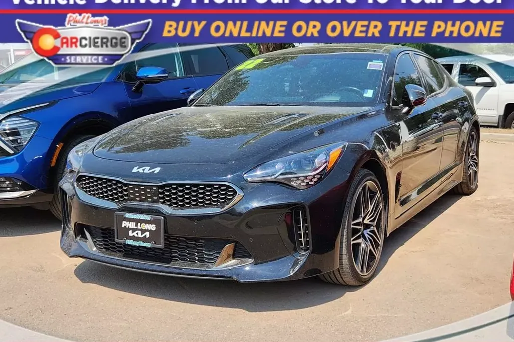 2022 Kia Stinger GT2 photo 1