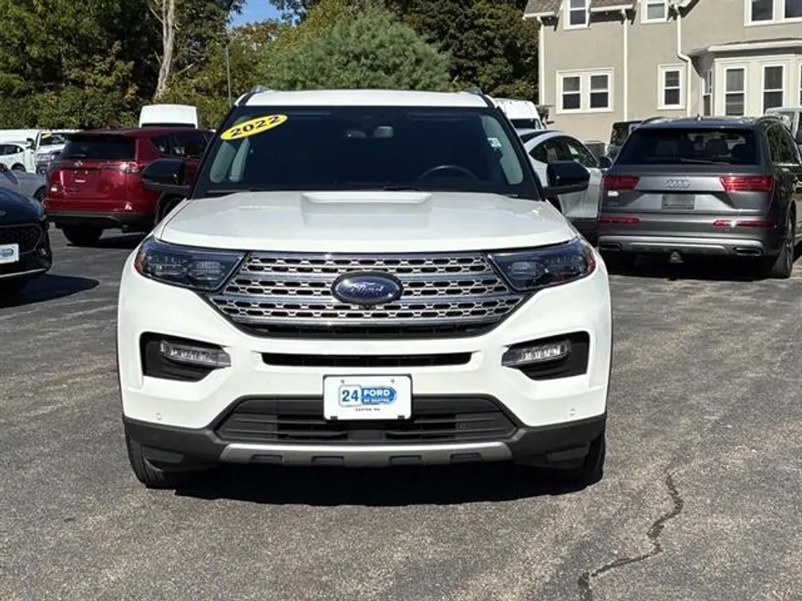 2022 Ford Explorer Limited photo 1
