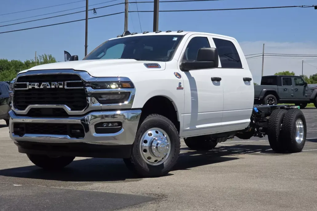 2025 Ram 3500 Tradesman photo 1