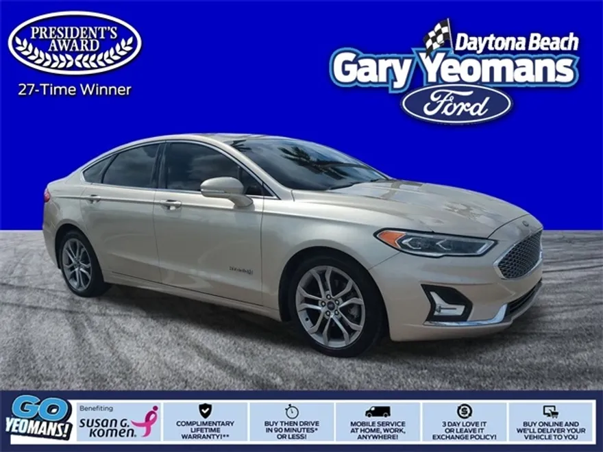 2019 Ford Fusion Hybrid Titanium photo 1
