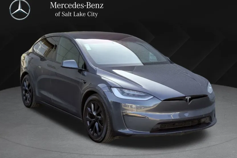 2022 Tesla Model X Plaid photo 1