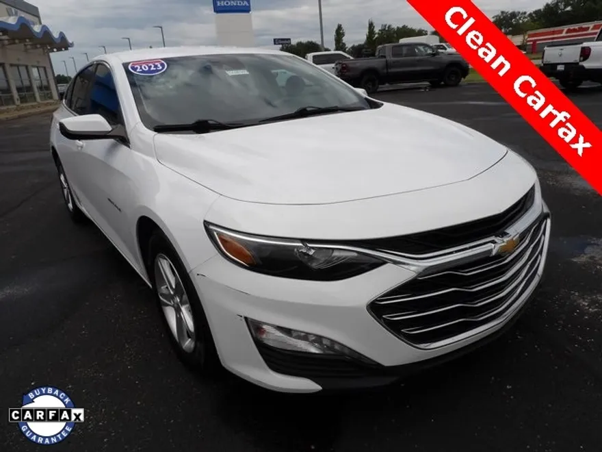 2023 Chevrolet Malibu 1LT photo 1