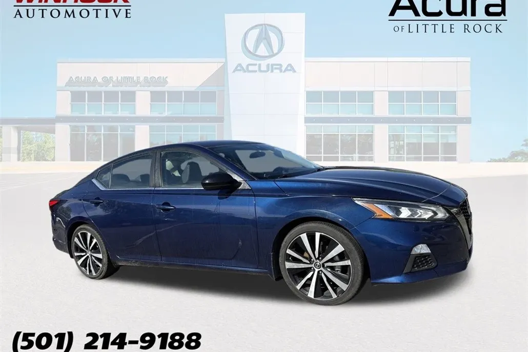 2022 Nissan Altima 2.5 SR photo 1