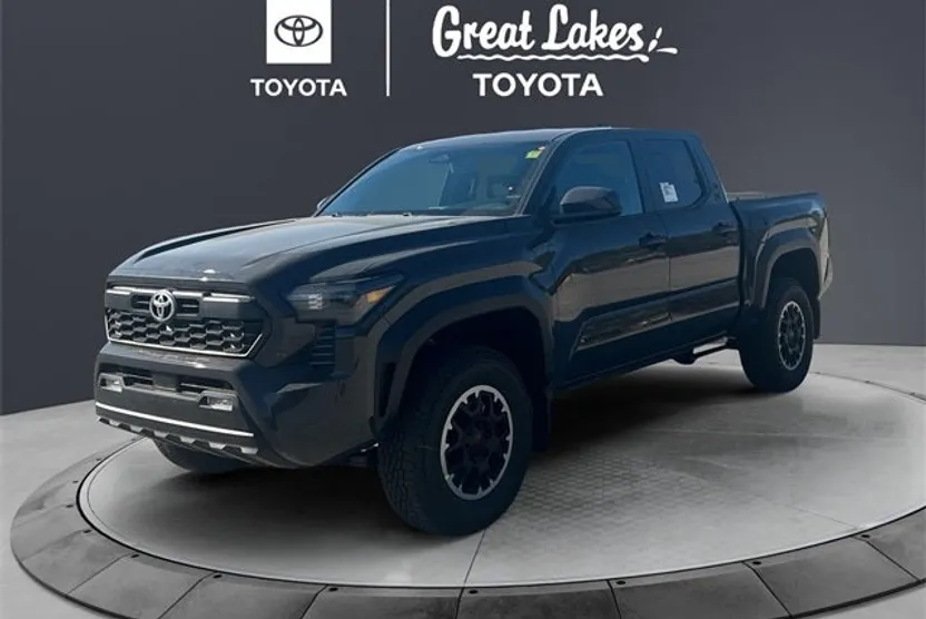 2025 Toyota Tacoma TRD Off-Road Double Cab photo 1