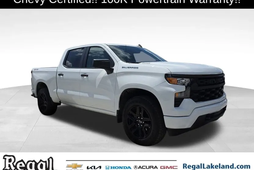 2025 Chevrolet Silverado 1500 Custom photo 1