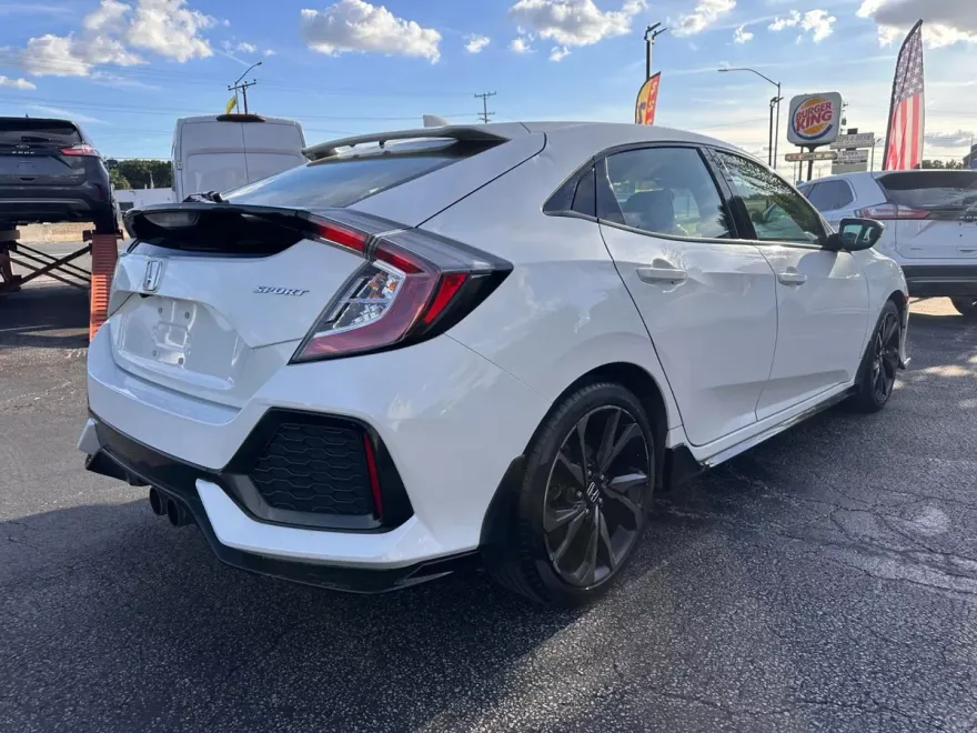 2019 Honda Civic Sport Hatchback photo 1