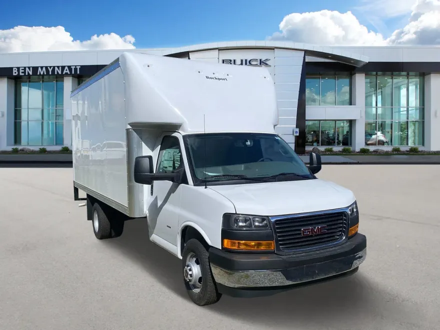 2024 Gmc Savana Cutaway 3500 photo 1