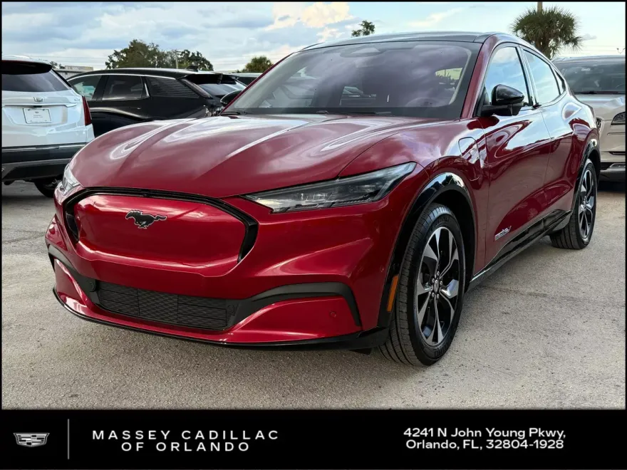 2022 Ford Mustang Mach-E Premium photo 1