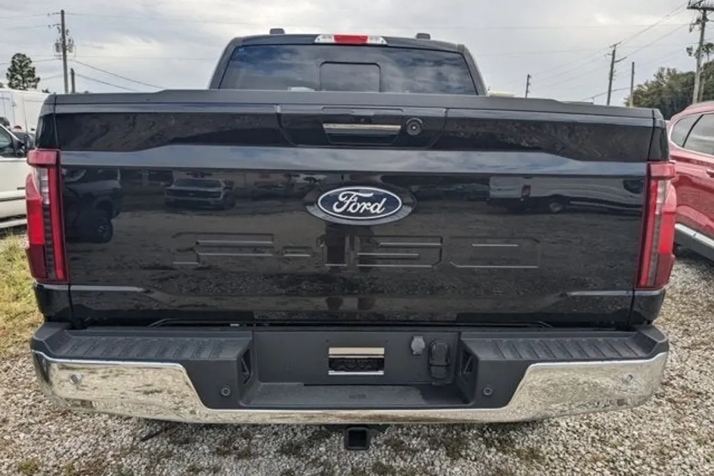 2024 Ford F-150 XLT photo 1