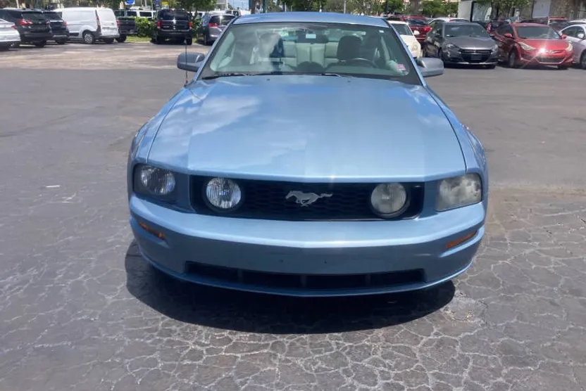 2006 Ford Mustang GT Premium photo 1