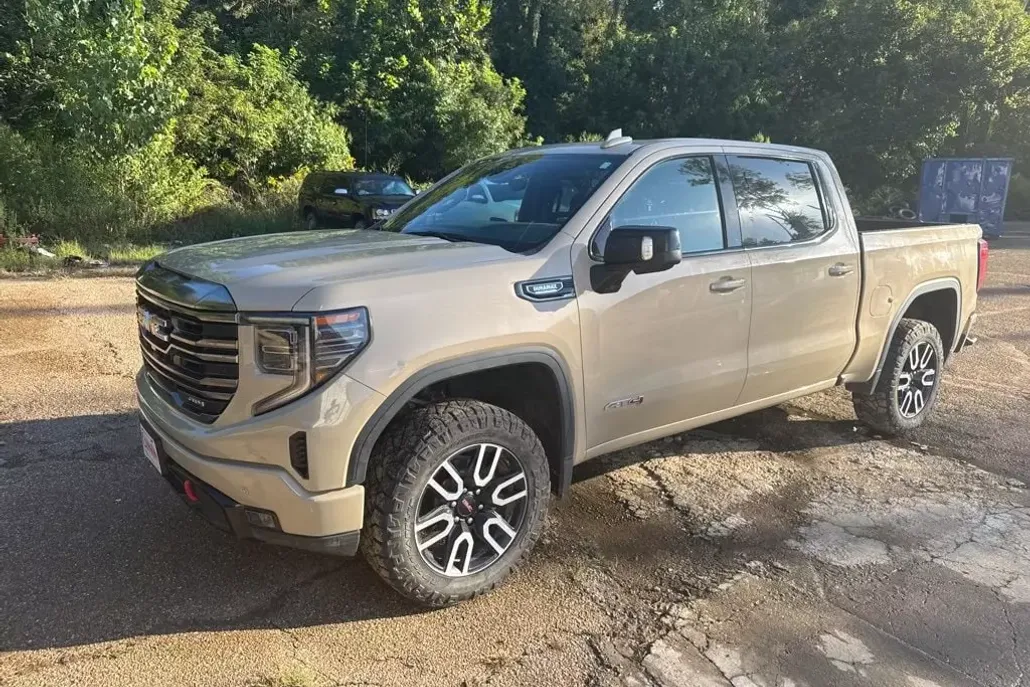 2023 Gmc Sierra 1500 AT4 photo 1