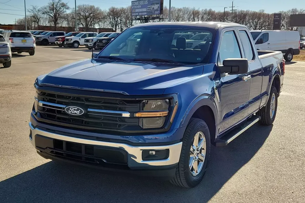 2025 Ford F-150 XLT photo 1