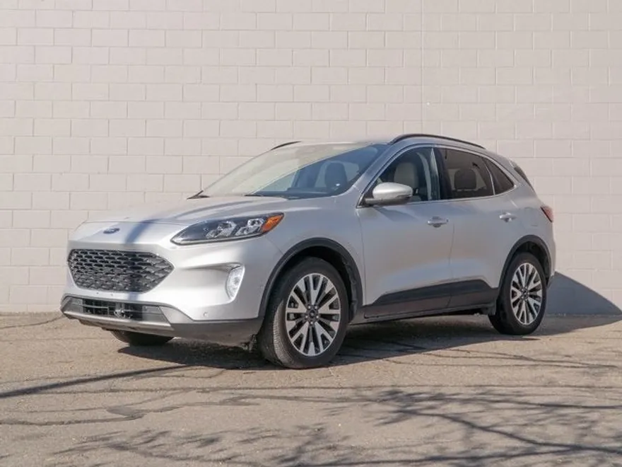 2020 Ford Escape Titanium photo 1