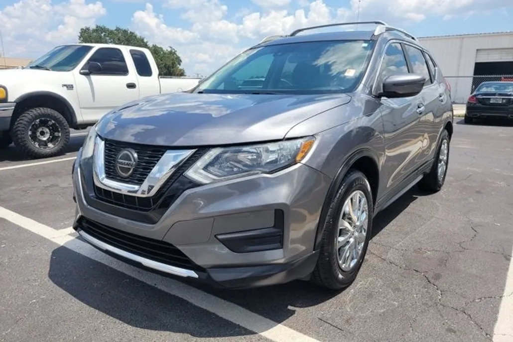 2019 Nissan Rogue S photo 1