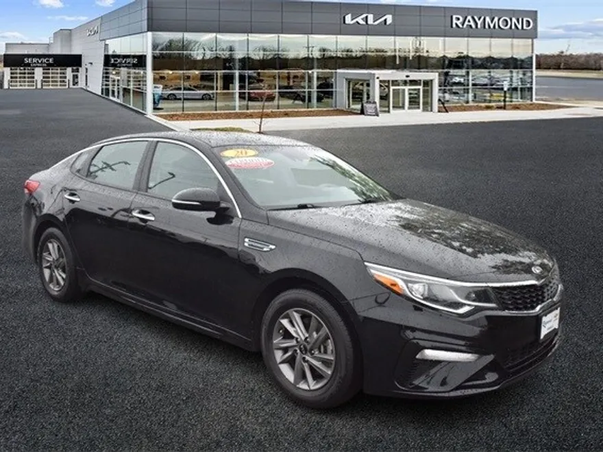 2020 Kia Optima LX photo 1