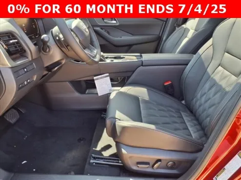 2025 Nissan Rogue Platinum photo 4