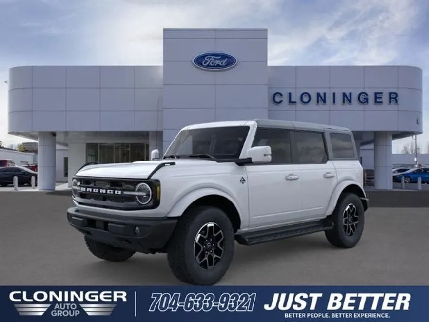2025 Ford Bronco Outer Banks photo 1